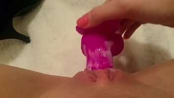 Горячий анал с окончанием в узкую вагину